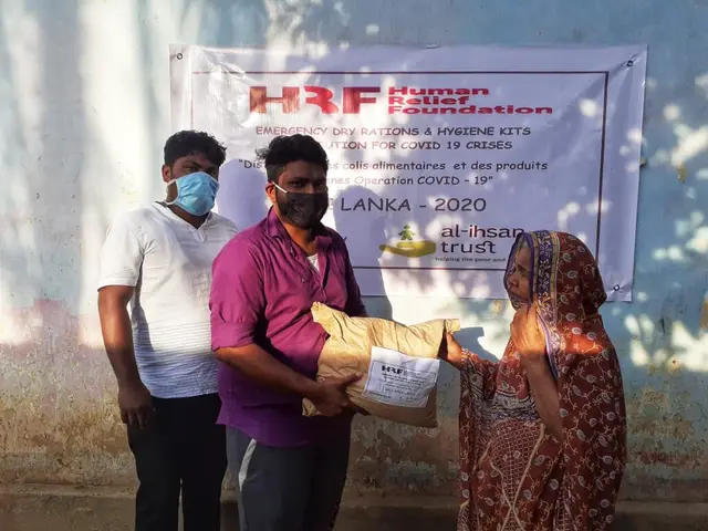 COVID-19 food relief, 2020. Photo 4 of 105.