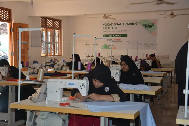 Sewing machines and vocational training, 2016 to 2017. Photo 4 of 8.