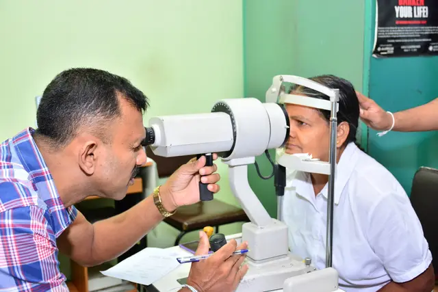 Free eye camps, 2017. Photo 5 of 15.