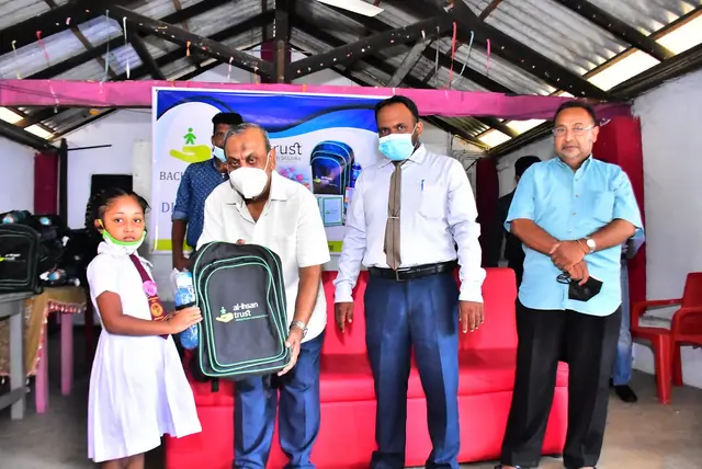School books distribution, 2021. Photo 6 of 11.