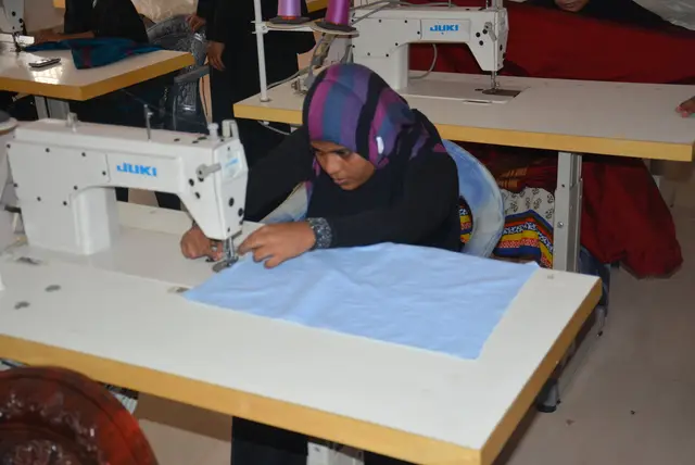 Sewing machines and vocational training, 2016 to 2017. Photo 6 of 8.