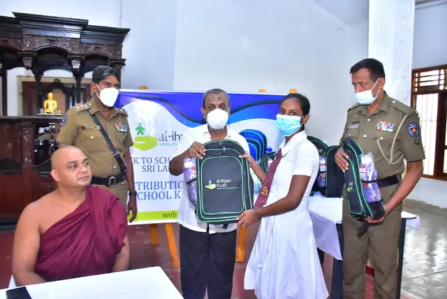 School books distribution, 2021. Photo 10 of 11.