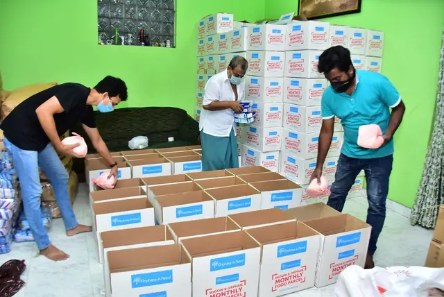 COVID-19 food relief, 2020. Photo 33 of 105.