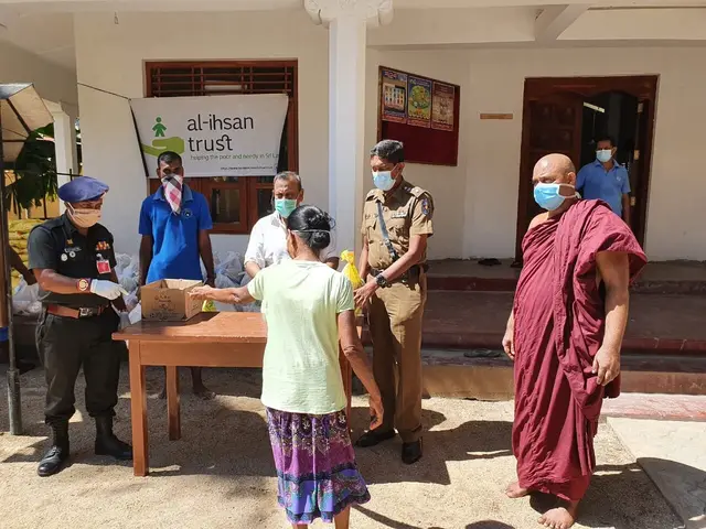 COVID-19 food relief, 2020. Photo 45 of 105.