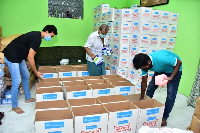COVID-19 food relief, 2020. Photo 50 of 105.