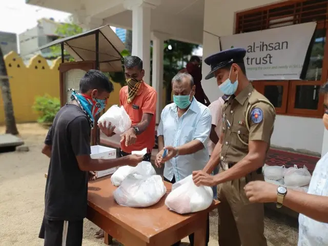 COVID-19 food relief, 2020. Photo 56 of 105.