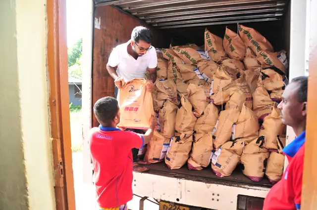 Ramadan food hampers, 2016 to 2018. Photo 86 of 87.